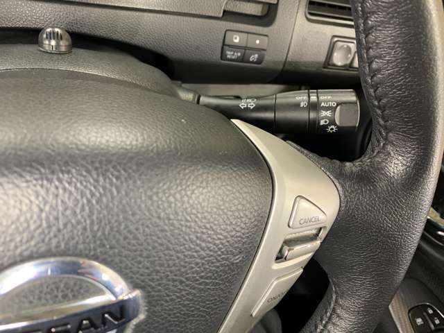 日産 セレナ ２．０ ライダー ブラックラインＺＺ Ｓ－ＨＹＢＲＩＤ H26年 (近畿) 99