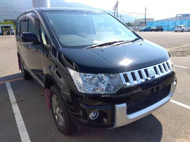 三菱 デリカ　Ｄ：５ ２．２ Ｄ パワーパッケージ ディーゼルターボ ４ＷＤ H27年 (四国) 99