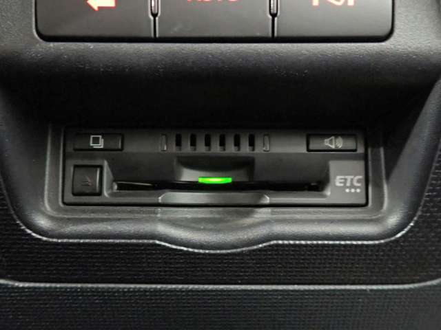 トヨタ スペイド １．５ Ｆ クイーンＩＩ H30年 (近畿) 99