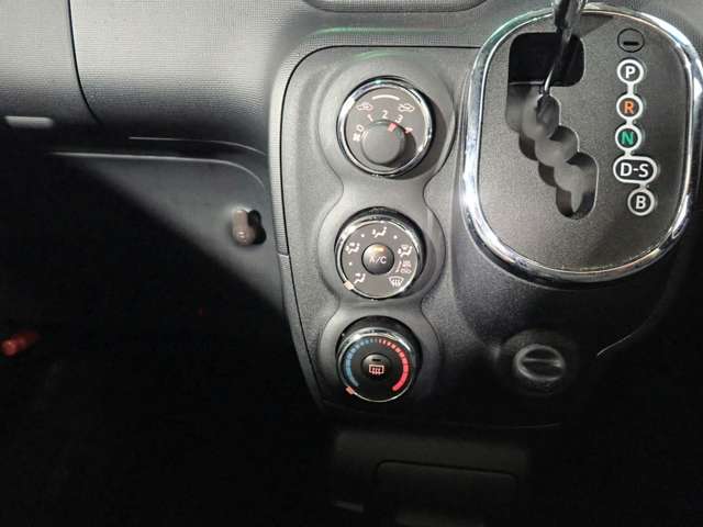トヨタ スペイド １．５ Ｆ クイーンＩＩ H30年 (近畿) 99