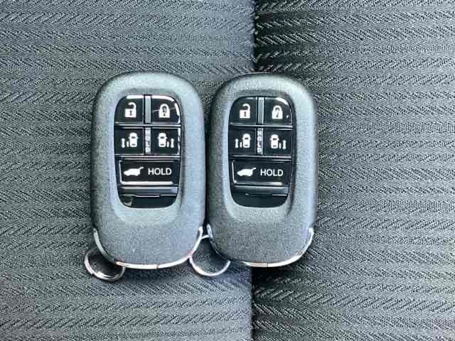ホンダ ステップワゴン １．５ スパーダ ４ＷＤ R8年 (近畿) 99