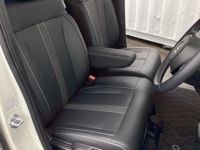 ホンダ Ｎ　ＢＯＸ カスタム ６６０ コーディネートスタイル ２トーン R7年 (近畿) 99