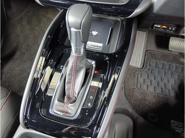 ホンダ ヴェゼル １．５ Ｅ：ＨＥＶ ＲＳ R7年 (九州・沖縄) 99
