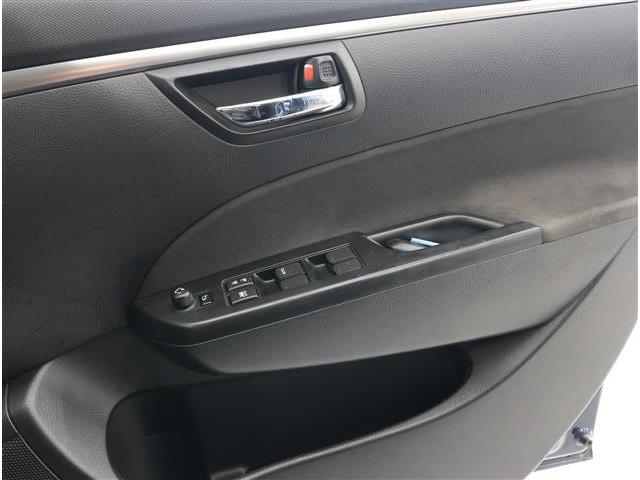 スズキ スイフト １．２ スタイル H27年 (東海) 99