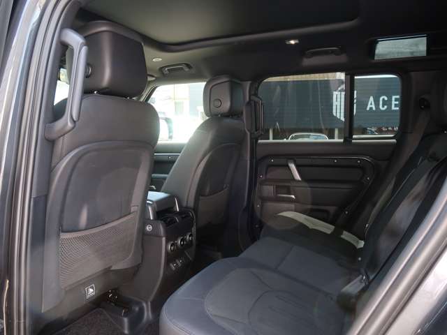 ランドローバー ディフェンダー １１０ カルパチアン エディション ５．０Ｌ Ｐ５２５ ４ＷＤ R6年 (関東) 99