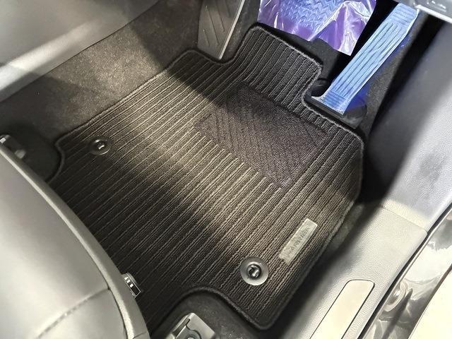トヨタ ハリアー ２．０ Ｇ R7年 (中国) 99