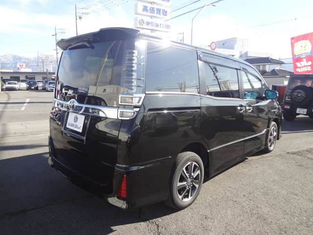 トヨタ ヴォクシー ２．０ ＺＳ 煌ＩＩＩ ４ＷＤ R3年 () 99
