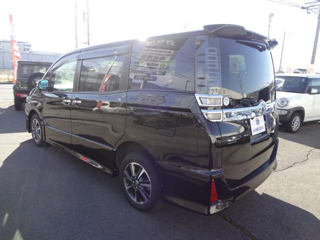 トヨタ ヴォクシー ２．０ ＺＳ 煌ＩＩＩ ４ＷＤ R3年 () 99