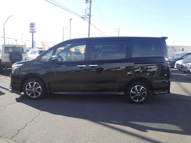 トヨタ ヴォクシー ２．０ ＺＳ 煌ＩＩＩ ４ＷＤ R3年 () 99