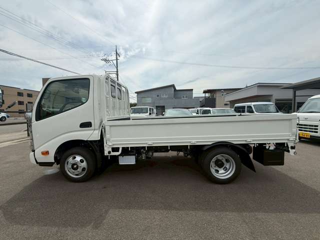 トヨタ ダイナ ３．０ＤＴ４ＷＤシングルキャブ１．３５Ｔ木製フルＪ／Ｌ R8年 (甲信越・北陸) 99