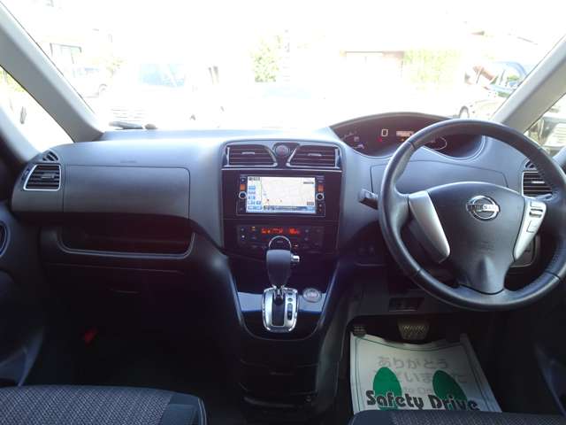日産 セレナ ２．０ ハイウェイスター Ｓ－ＨＹＢＲＩＤ H26年 (東海) 99
