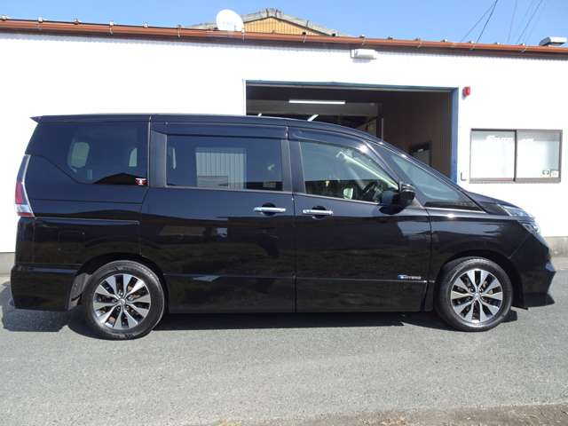 日産 セレナ ２．０ ハイウェイスター H28年 (東海) 99