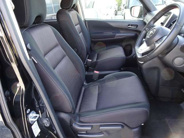 日産 セレナ ２．０ ハイウェイスター H28年 (東海) 99