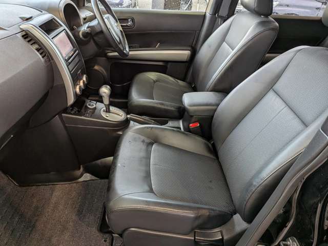 日産 エクストレイル ２．０ ２０ＸＴＴ ４ＷＤ H25年 (甲信越・北陸) 99