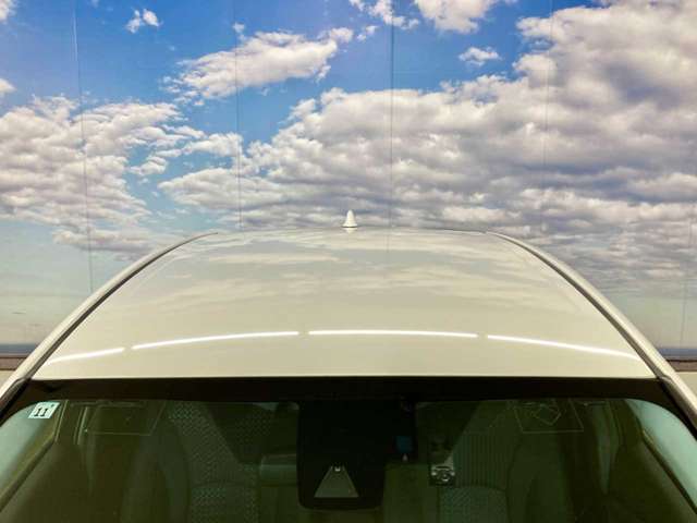 トヨタ プリウス １．８ Ｓ セーフティ プラス Ｅ－ＦＯＵＲ ４ＷＤ H29年 (北海道) 99