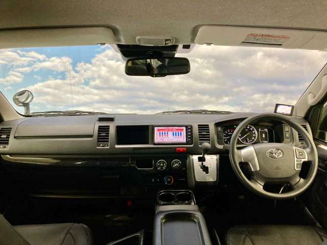 トヨタ ハイエースバン ２．８ ＤＸ ワイド スーパーロング ハイルーフ ＧＬパッケージ ディーゼルターボ ４ＷＤ R2年 (北海道) 99