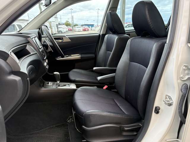 スバル エクシーガ ２．０ ＧＴ ４ＷＤ H21年 (近畿) 99