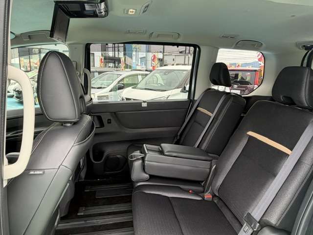 日産 セレナ ２．０ ハイウェイスターＶ ４ＷＤ R6年 (甲信越・北陸) 99