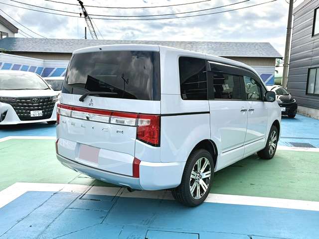 三菱 デリカ　Ｄ：５ ２．２ Ｐ ディーゼルターボ ４ＷＤ R7年 (甲信越・北陸) 99