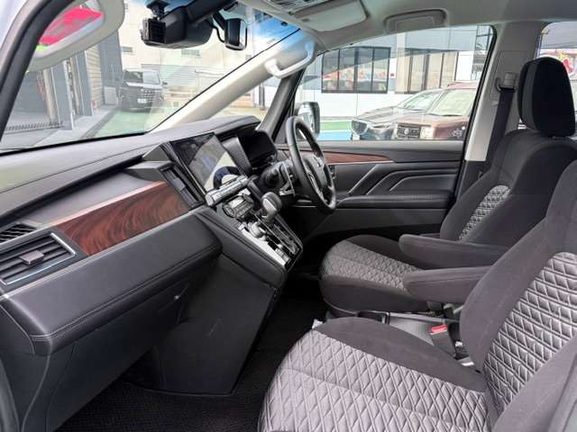 三菱 デリカ　Ｄ：５ ２．２ Ｐ ディーゼルターボ ４ＷＤ R7年 (甲信越・北陸) 99