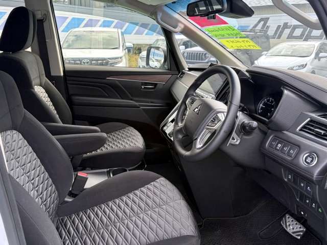 三菱 デリカ　Ｄ：５ ２．２ Ｐ ディーゼルターボ ４ＷＤ R7年 (甲信越・北陸) 99
