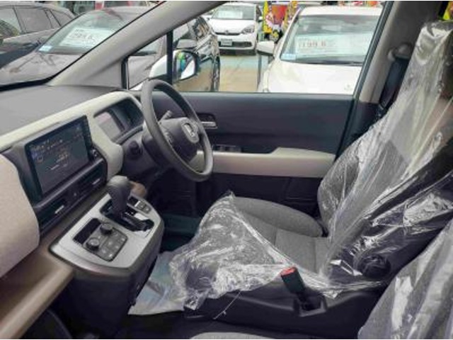 ホンダ フリード　ハイブリッド １．５ Ｅ：ＨＥＶ エアー R8年 (甲信越・北陸) 99