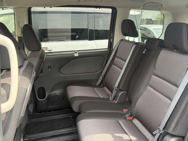 日産 セレナ ２．０ ハイウェイスター R4年 (甲信越・北陸) 99