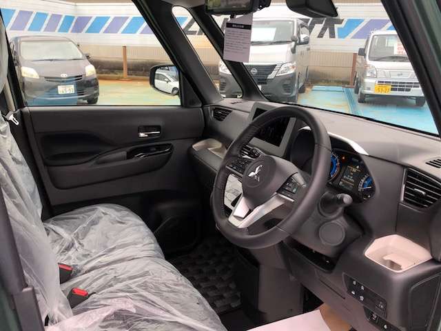 三菱 デリカ　ミニ ６６０ Ｇ プレミアム ４ＷＤ R7年 (甲信越・北陸) 99