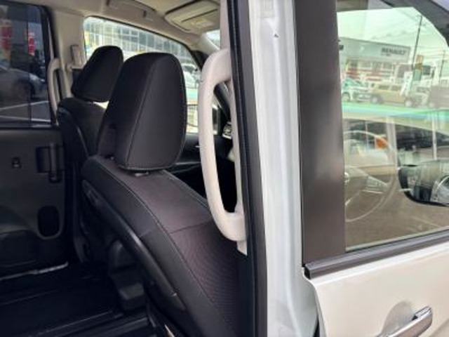 日産 セレナ ２．０ ハイウェイスター Ｖセレクション H30年 (甲信越・北陸) 99
