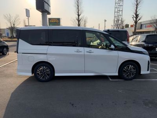 日産 セレナ ２．０ ハイウェイスターＶ R6年 (甲信越・北陸) 99