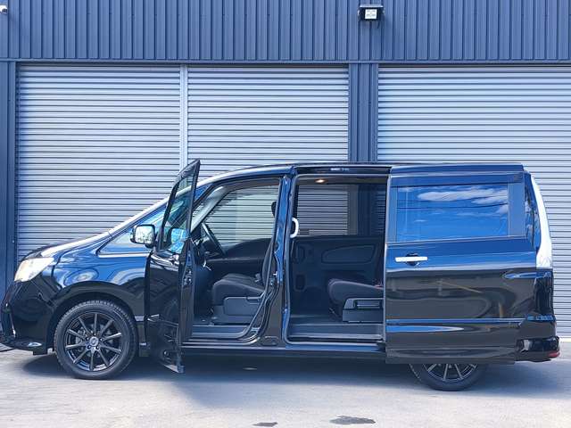 日産 セレナ ２．０ ハイウェイスター Ｖセレクション H24年 (近畿) 99