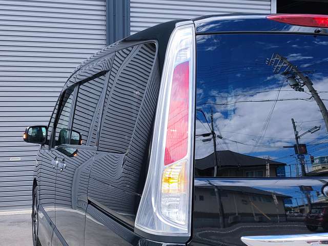 日産 セレナ ２．０ ハイウェイスター Ｖセレクション H24年 (近畿) 99