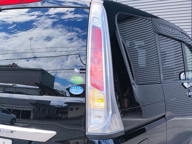 日産 セレナ ２．０ ハイウェイスター Ｖセレクション H24年 (近畿) 99