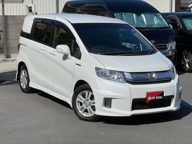 ホンダ フリードスパイク　ハイブリッド １．５ ジャストセレクション H26年 (近畿) 99