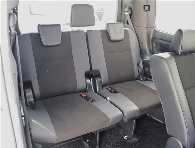 トヨタ ノア ２．０ ＳＩ ＷＸＢＩＩ R2年 (関東) 99