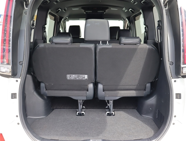トヨタ ノア ２．０ ＳＩ ＷＸＢＩＩ R2年 (関東) 99