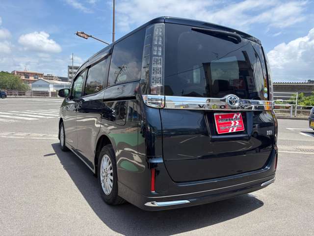 トヨタ ヴォクシー １．８ ハイブリッド Ｖ H26年 (九州・沖縄) 99