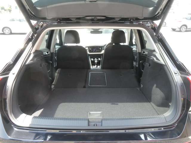 フォルクスワーゲン Ｔ－ＲＯＣ ＴＳＩ スタイル デザイン パッケージ R3年 (関東) 99