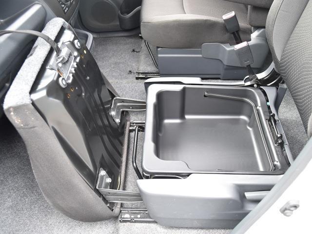 スズキ ソリオ １．２ Ｓ バックモニター付ＣＤプレーヤー装着車 H25年 (関東) 99