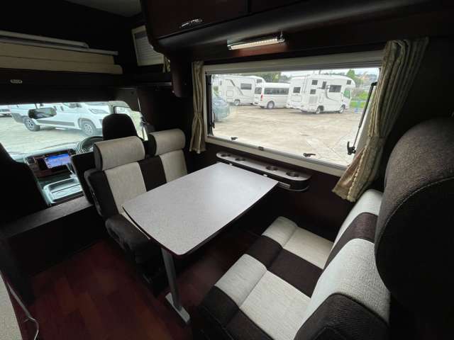 トヨタ カムロード ナッツＲＶ H28年 (関東) 99