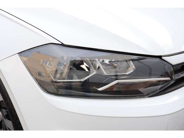 フォルクスワーゲン ポロ ＴＳＩ　コンフォートライン H30年 (東北) 99