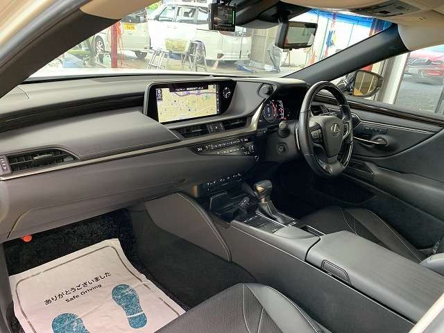 レクサス ＥＳ３００ｈ ３００Ｈ R2年 (関東) 99