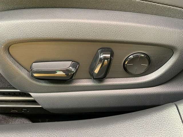 レクサス ＥＳ３００ｈ ３００Ｈ R2年 (関東) 99
