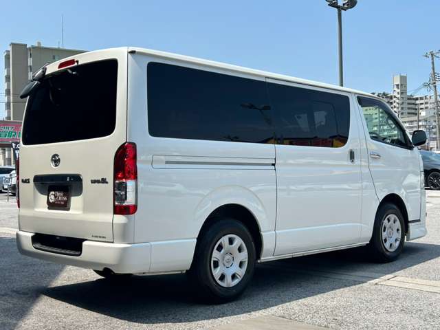 トヨタ ハイエースバン ３．０ スーパーＧＬ ロング ディーゼルターボ H28年 () 99