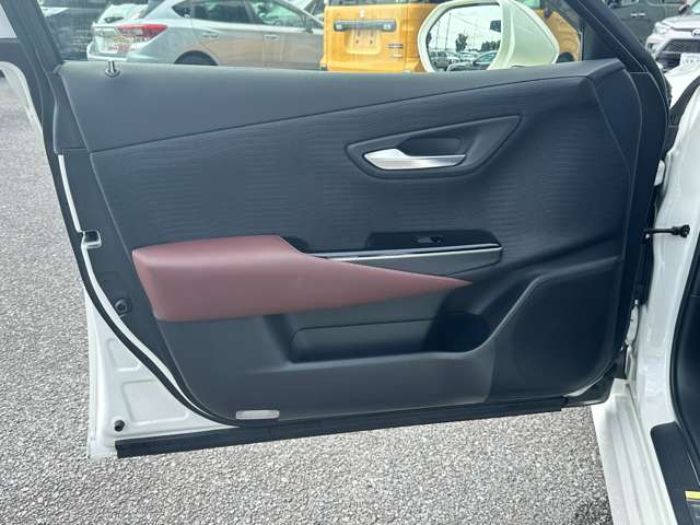 トヨタ クラウン　ハイブリッド ハイブリッド ２．５ Ｓ Ｃパッケージ R1年 (関東) 99