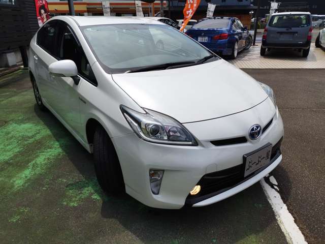 トヨタ プリウス １．８ Ｓ H27年 (近畿) 99