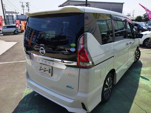 日産 セレナ ２．０ ハイウェイスターＧ H28年 (近畿) 99