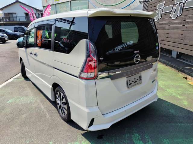 日産 セレナ ２．０ ハイウェイスターＧ H28年 (近畿) 99