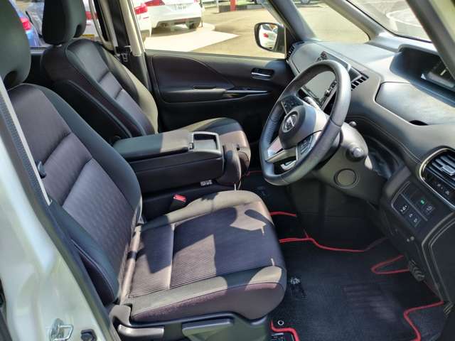 日産 セレナ ２．０ ハイウェイスターＧ H28年 (近畿) 99