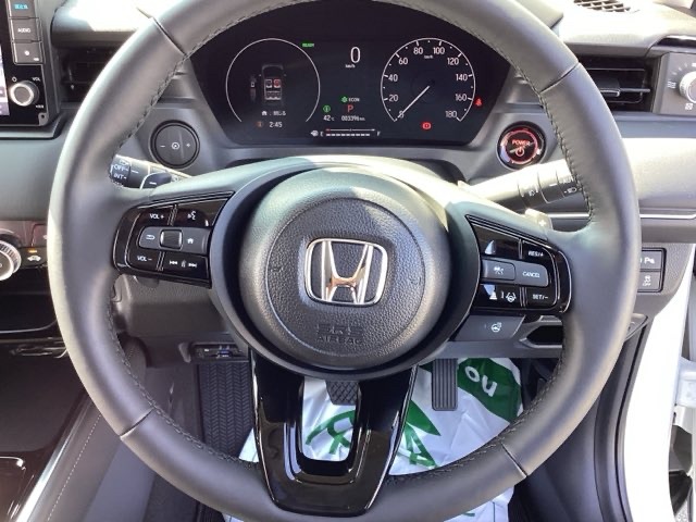 ホンダ ヴェゼル １．５ Ｅ：ＨＥＶ Ｚ R7年 (近畿) 99